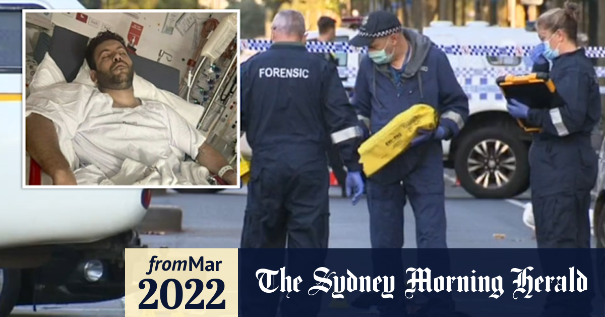 Video Uber driver hospitalised after being stabbed by passengers